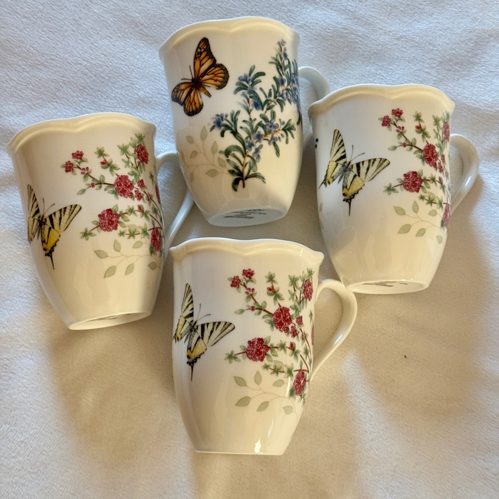 Brand New Lenox Butterfly Meadow Herbs 4- 12oz Mugs Chope